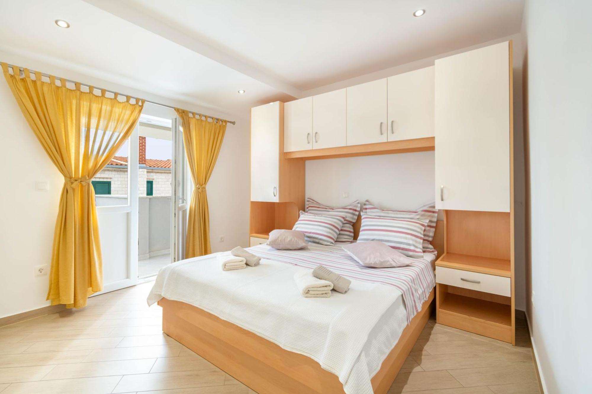 Studio Apartmani Dora Makarska Eksteriør bilde
